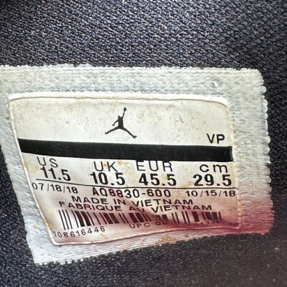 Air Jordan 33 'University Red' - Picture 11 of 14
